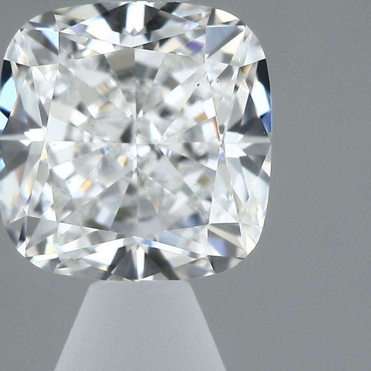 Emerald 0.70ct D VS1