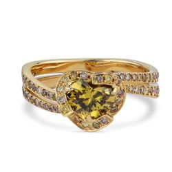 18KYG Heart Shape Ring