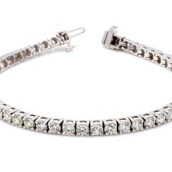 7' Tennis bracelet with 4-prong set (50) round diamonds.  D6.50ct.t.w.