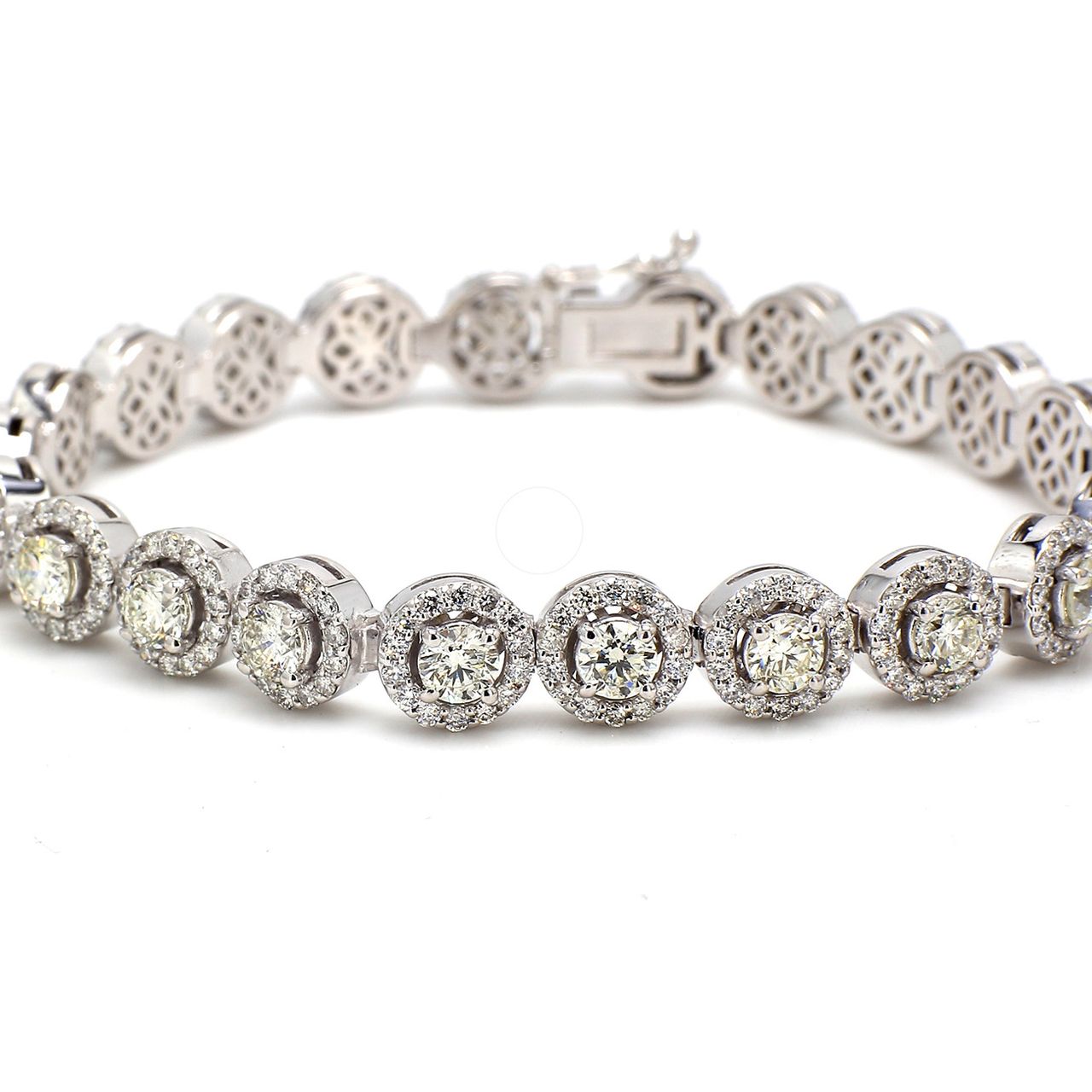 7' Halo tennis bracelet with prong set (22) round diamonds.  D8.15ct.t.w.