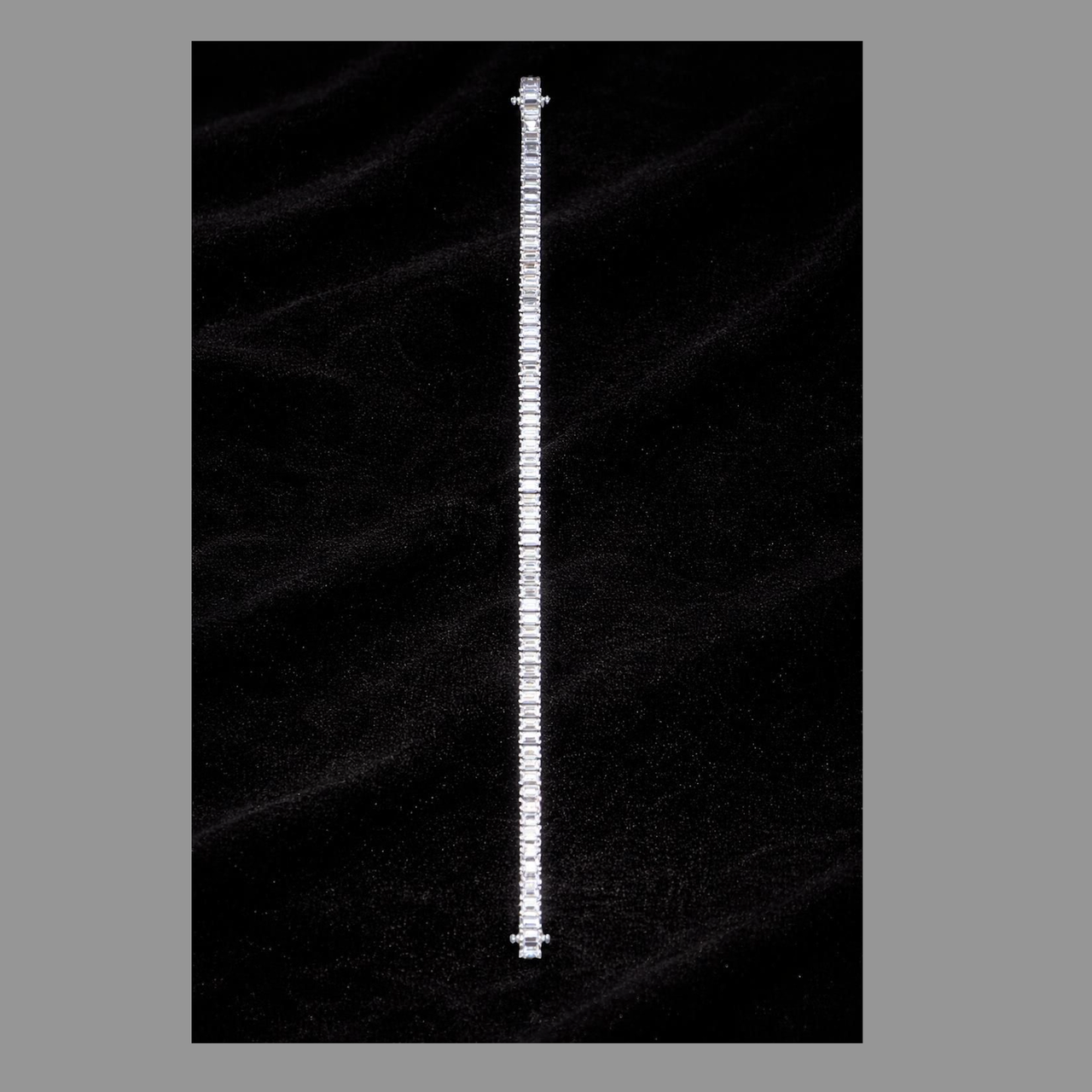 14K  5.74CTS BAGUETTE BRACELET 