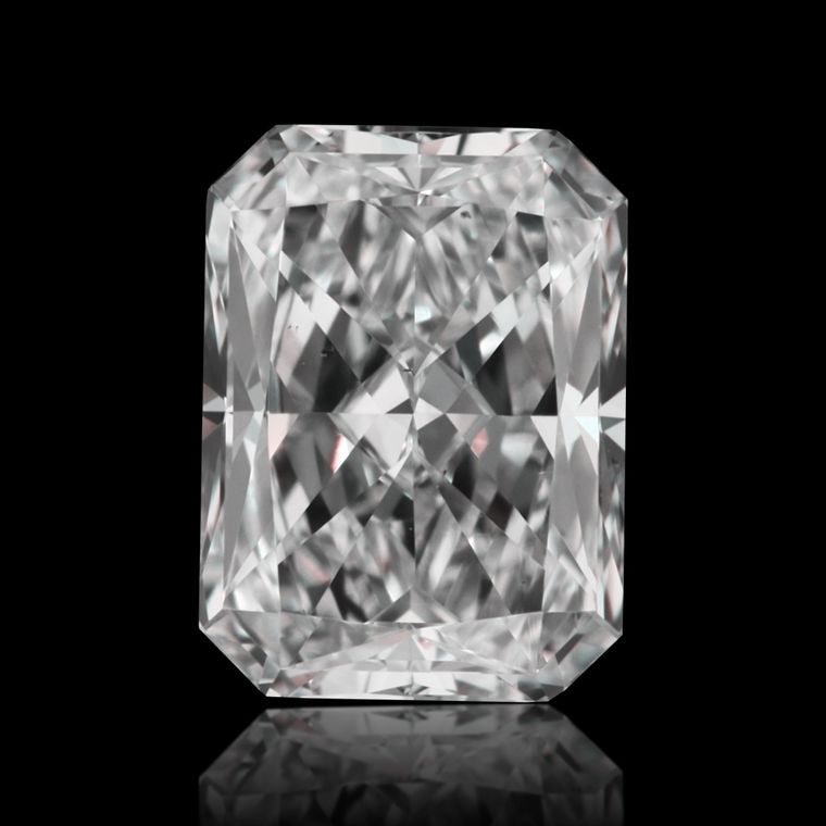 Radiant 0.71ct E VS2