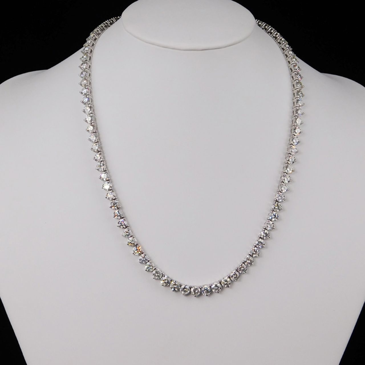 18' Tennis necklace in 18K WG with 4-prong set (120) round diamonds.  D23.03ct.t.w.