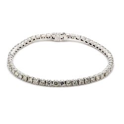 7' Tennis bracelet with 4-prong set round diamonds.  D4.91ct.t.w.