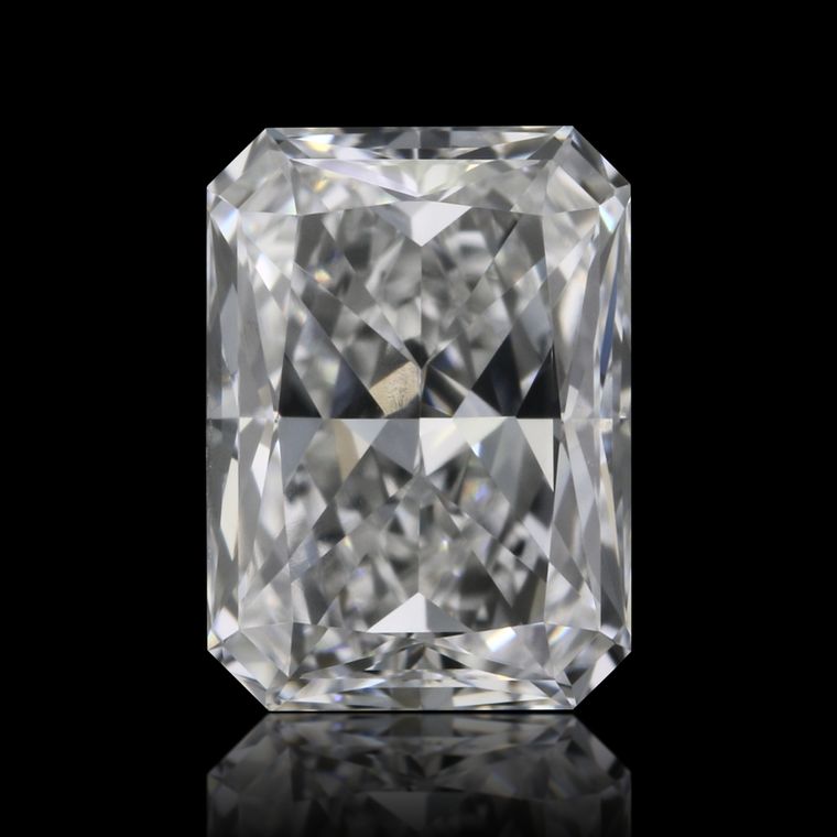 Radiant 0.71ct F VS1