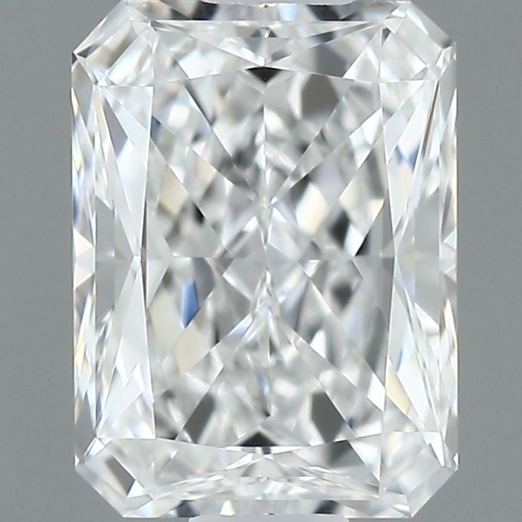 Radiant 0.70ct E VVS2