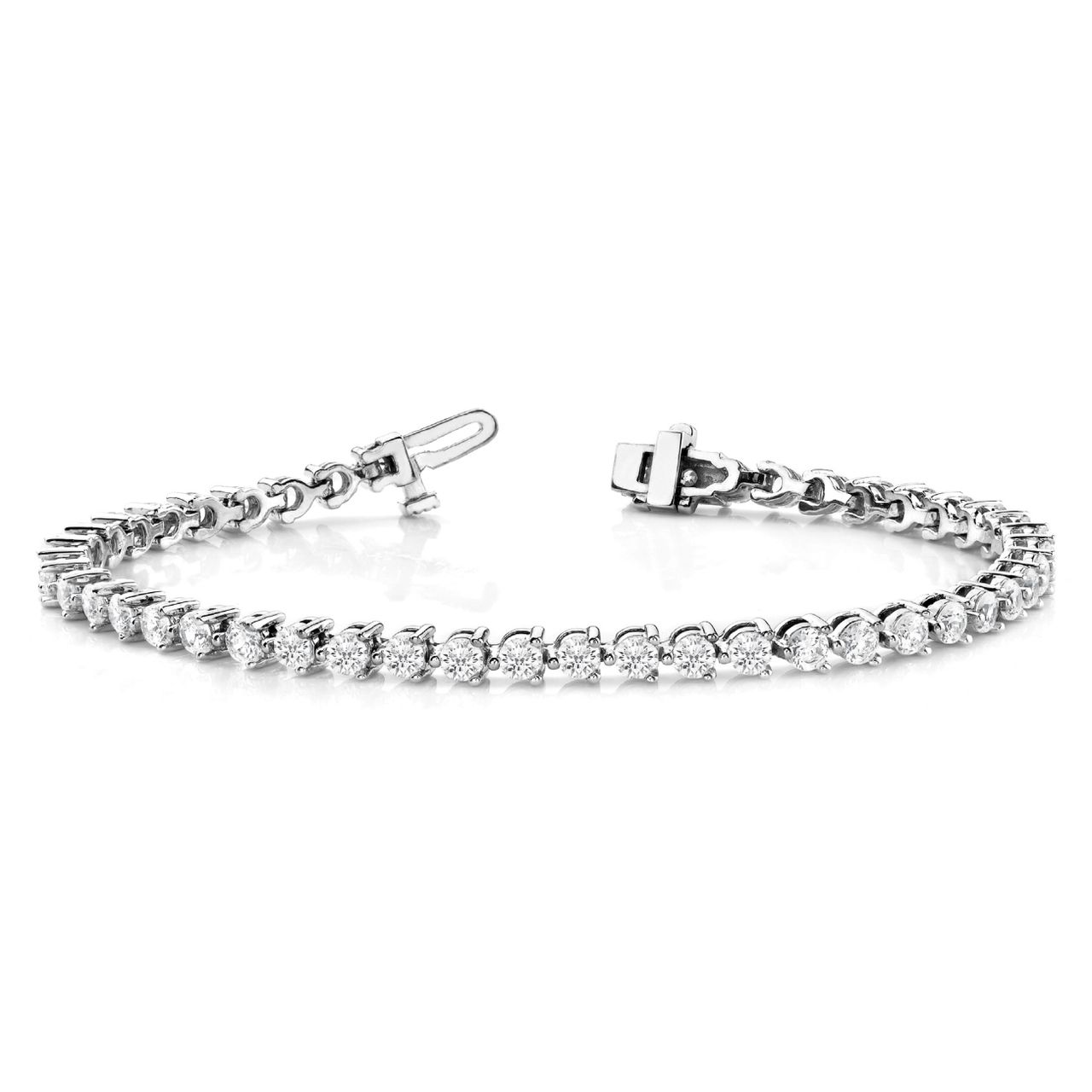 7' Tennis bracelet with 3-prong set (40) round diamonds.  D7.77ct.t.w.